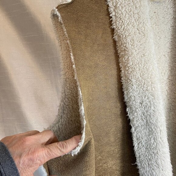 Nygard Faux Leather Vest Ladies Lg Light  Brown with Beige Lining - Picture 4 of 12